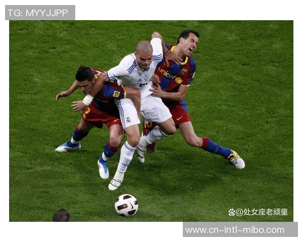 12月19日巴萨与皇马上半场精彩对决回顾及战术分析