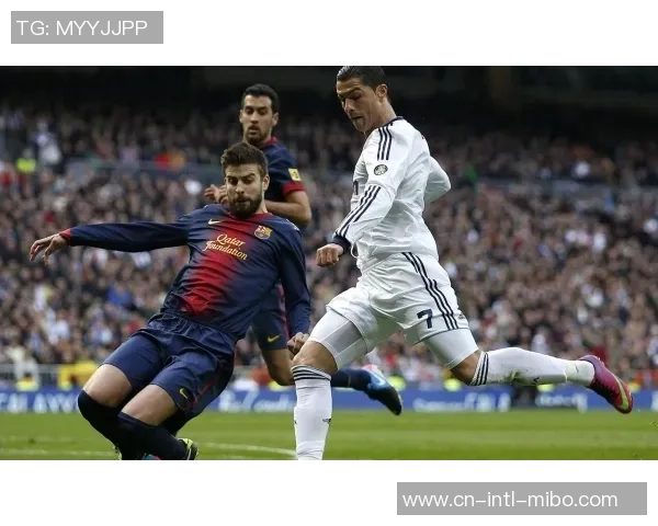 每体：7500人无法及时进场，反对派呵斥拉波尔塔凌辱巴萨会员